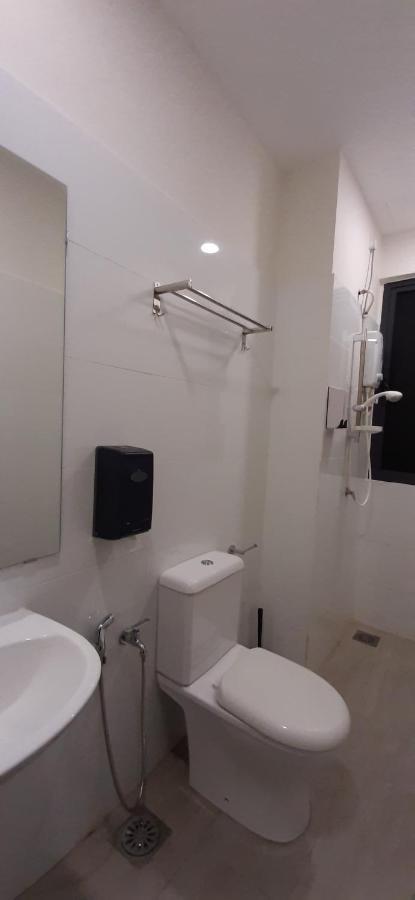 Cozystay @ Core Soho Suite Klia Sepang Exteriör bild
