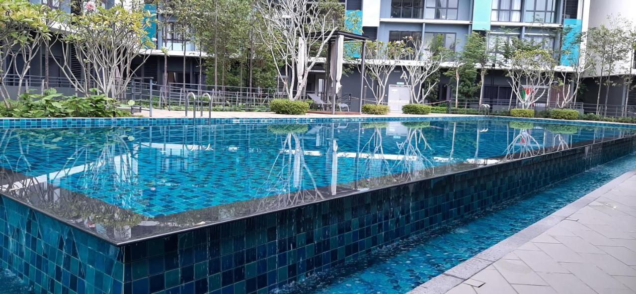 Cozystay @ Core Soho Suite Klia Sepang Exteriör bild