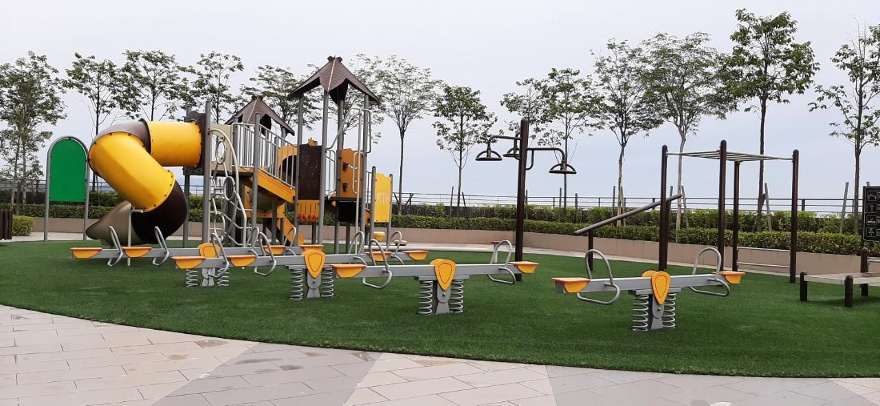 Cozystay @ Core Soho Suite Klia Sepang Exteriör bild