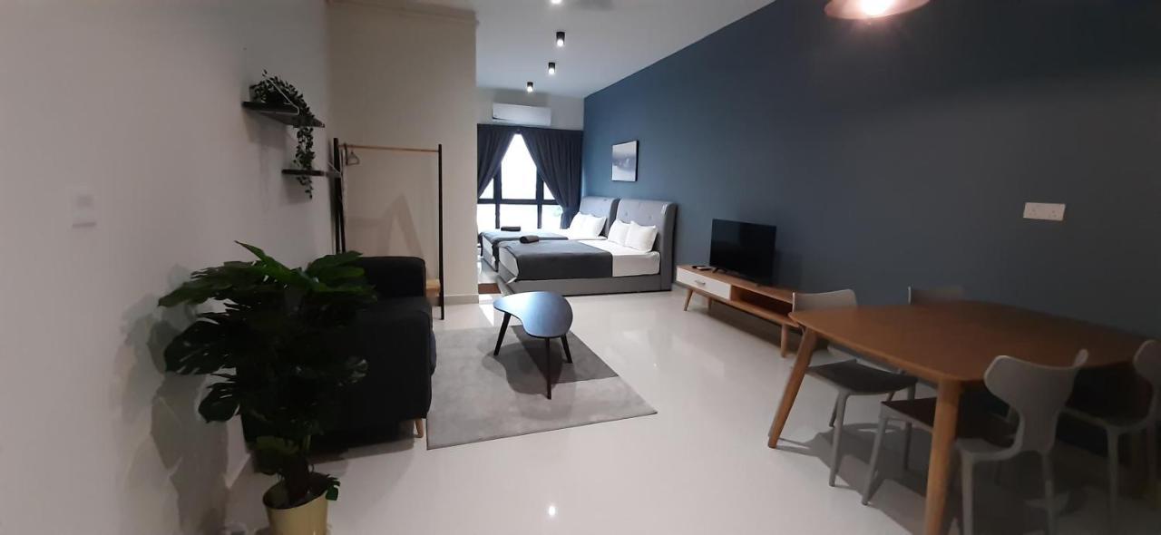Cozystay @ Core Soho Suite Klia Sepang Exteriör bild